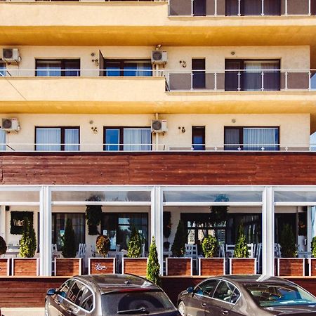 La Vida Loca Apartment Summerland Mamaia Εξωτερικό φωτογραφία