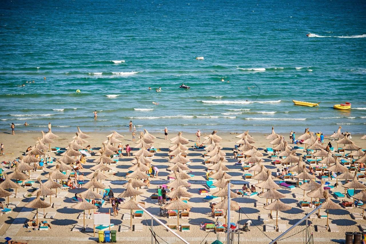 La Vida Loca Apartment Summerland Mamaia Εξωτερικό φωτογραφία
