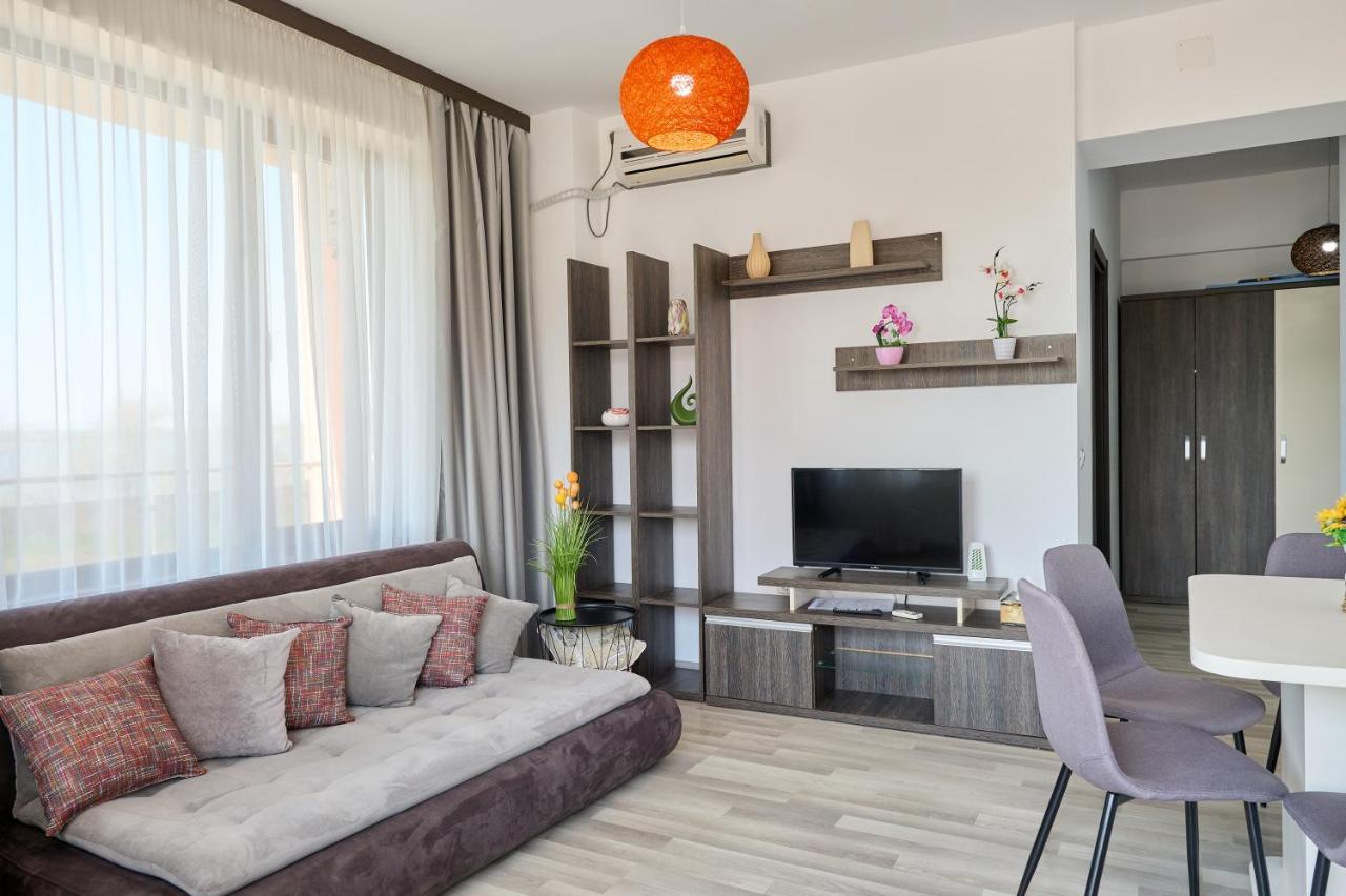 La Vida Loca Apartment Summerland Mamaia Εξωτερικό φωτογραφία
