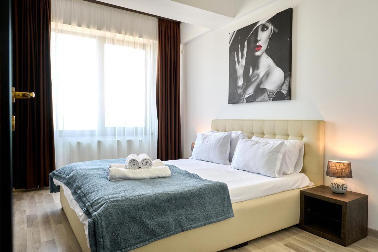 La Vida Loca Apartment Summerland Mamaia Εξωτερικό φωτογραφία