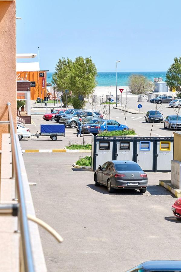 La Vida Loca Apartment Summerland Mamaia Εξωτερικό φωτογραφία
